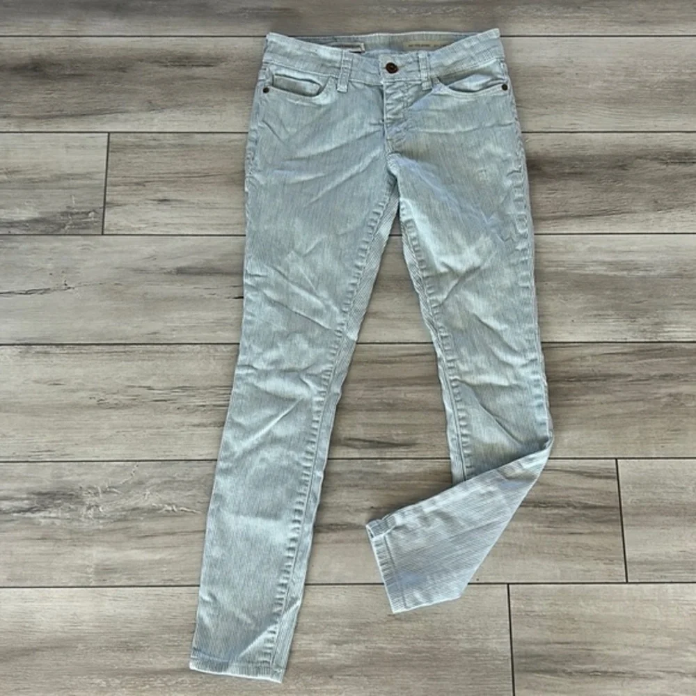 Anthropologie Pilcro mid rise skinny pinstripe jeans size 25